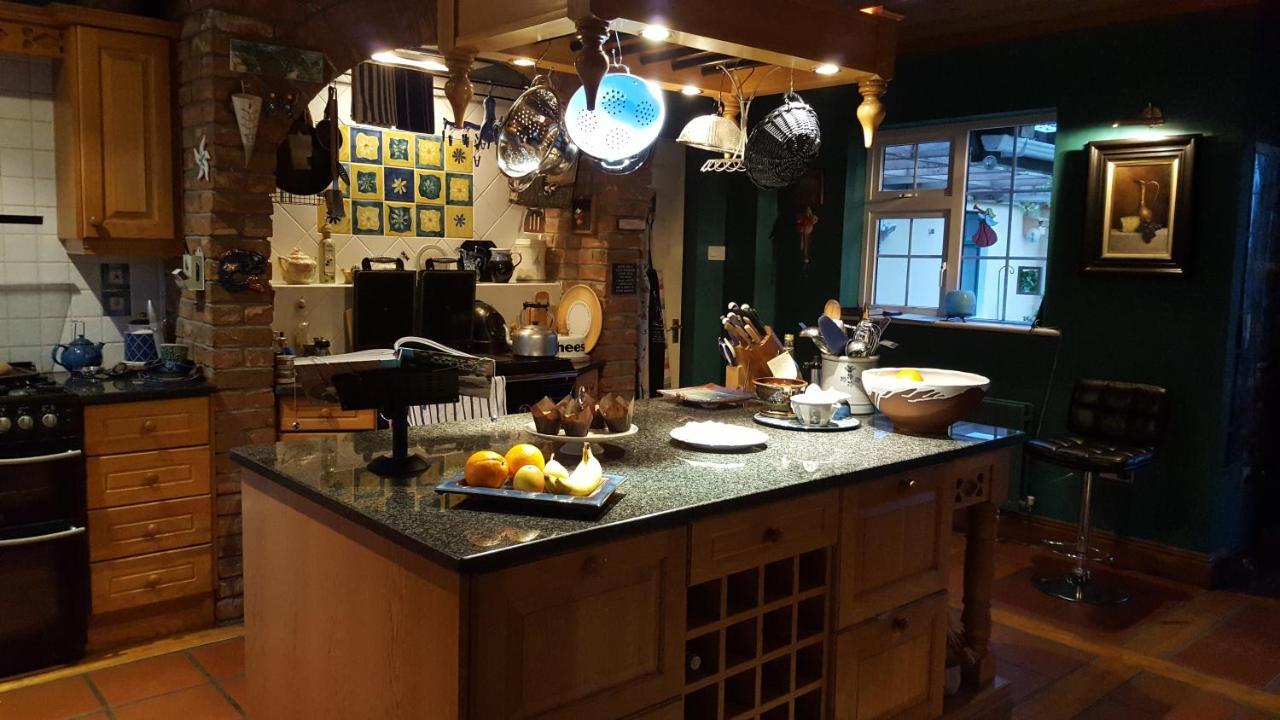 Brookvale Bed and Breakfast Wellingtonbridge Εξωτερικό φωτογραφία